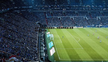 YY易游体育-从德甲失意到巴西重生，阿斯保利尼奥-恩里克的逆袭之路