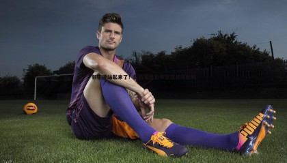 YY易游体育-郭宗泽站起来了！伤后复出首秀斩获关键胜利