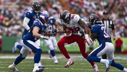 YY易游体育-独家试训！状元大热杨曦皓空降福建 聚焦单一球队引关注